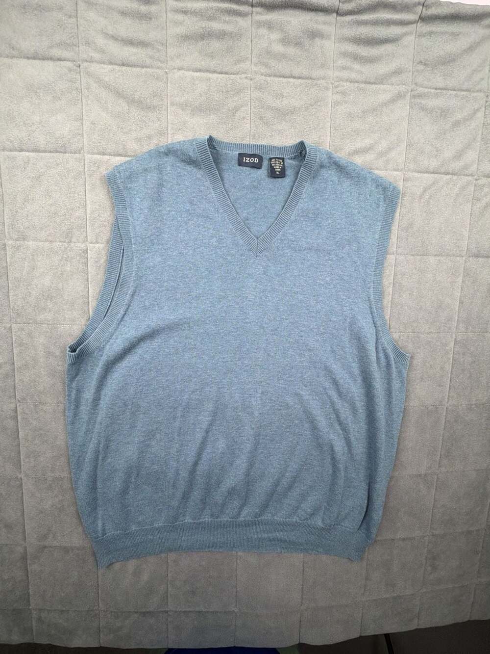 IZOD Men's XL Light Blue V-Neck Cotton Sweater Vest